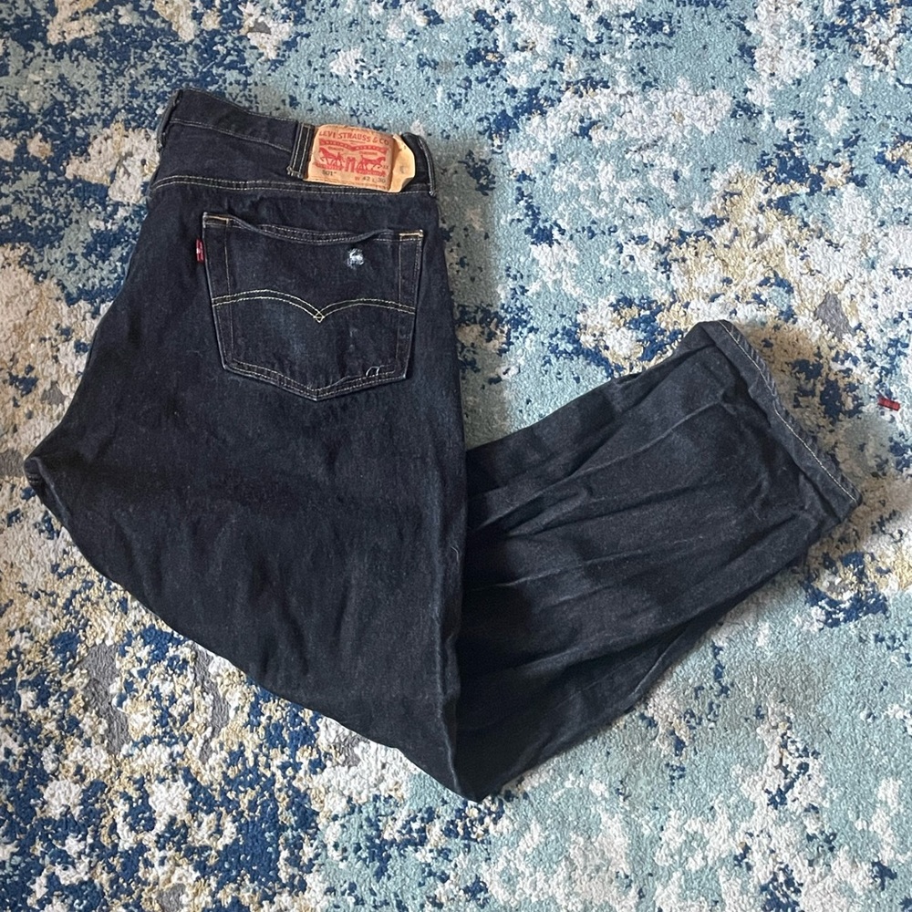 Levi's 501 Mens Jeans - like new 42W x 30L